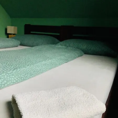 Pensión A Reštaurácia Hanišberg 3*